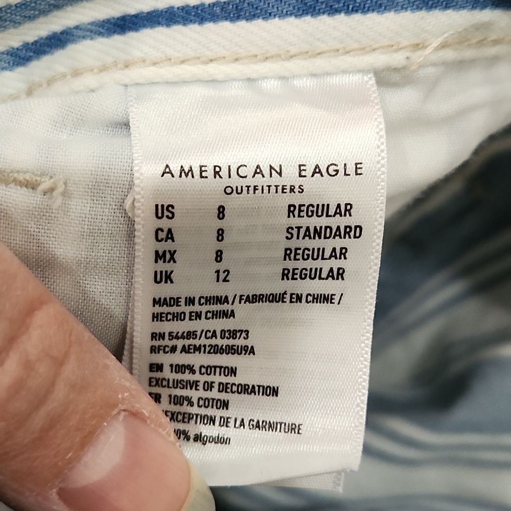 AEO White/Denim Striped Mom Jeans - Picture 4 of 10
